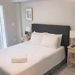 Comfy Condo W Marlins Park Closer That You Think!