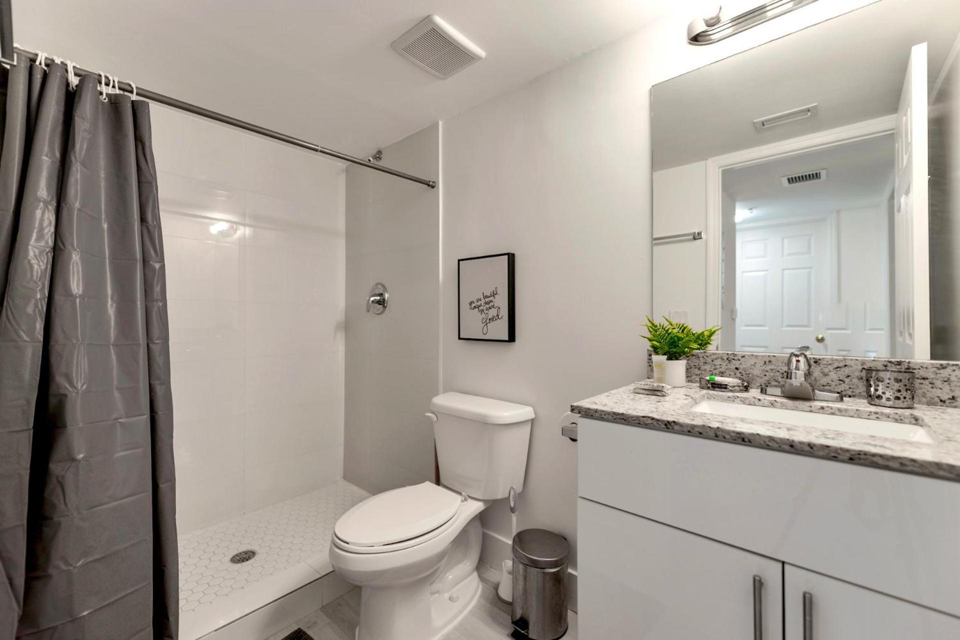 Comfy W Marlins Park Closer That Think! Apartment *